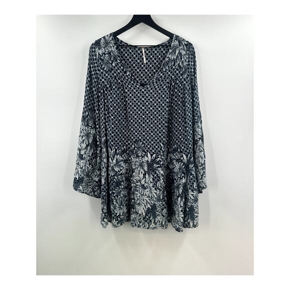 Free People Blue Boho Bell Sleeve Mini Dress/Tunic Blouse Size Small Oversized - Picture 1 of 6